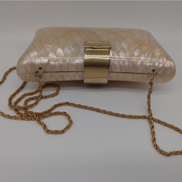 VINTAGE LISETTE Rare 1950s Blush Mother of Pearl & Lucite Clutch Gold Hardware - Picture 14 of 16